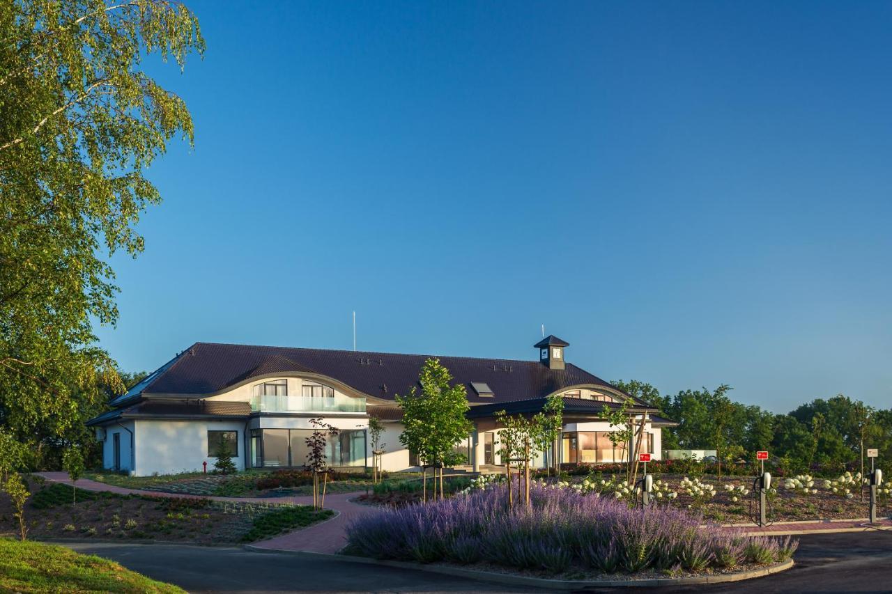 Modry Las Golf Resort Choszczno Exterior foto